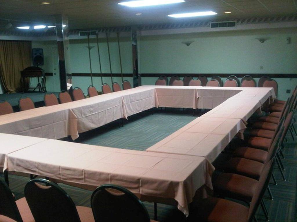 Carl'S Unique Inn & Conference Facilities Simpson Bay Buitenkant foto
